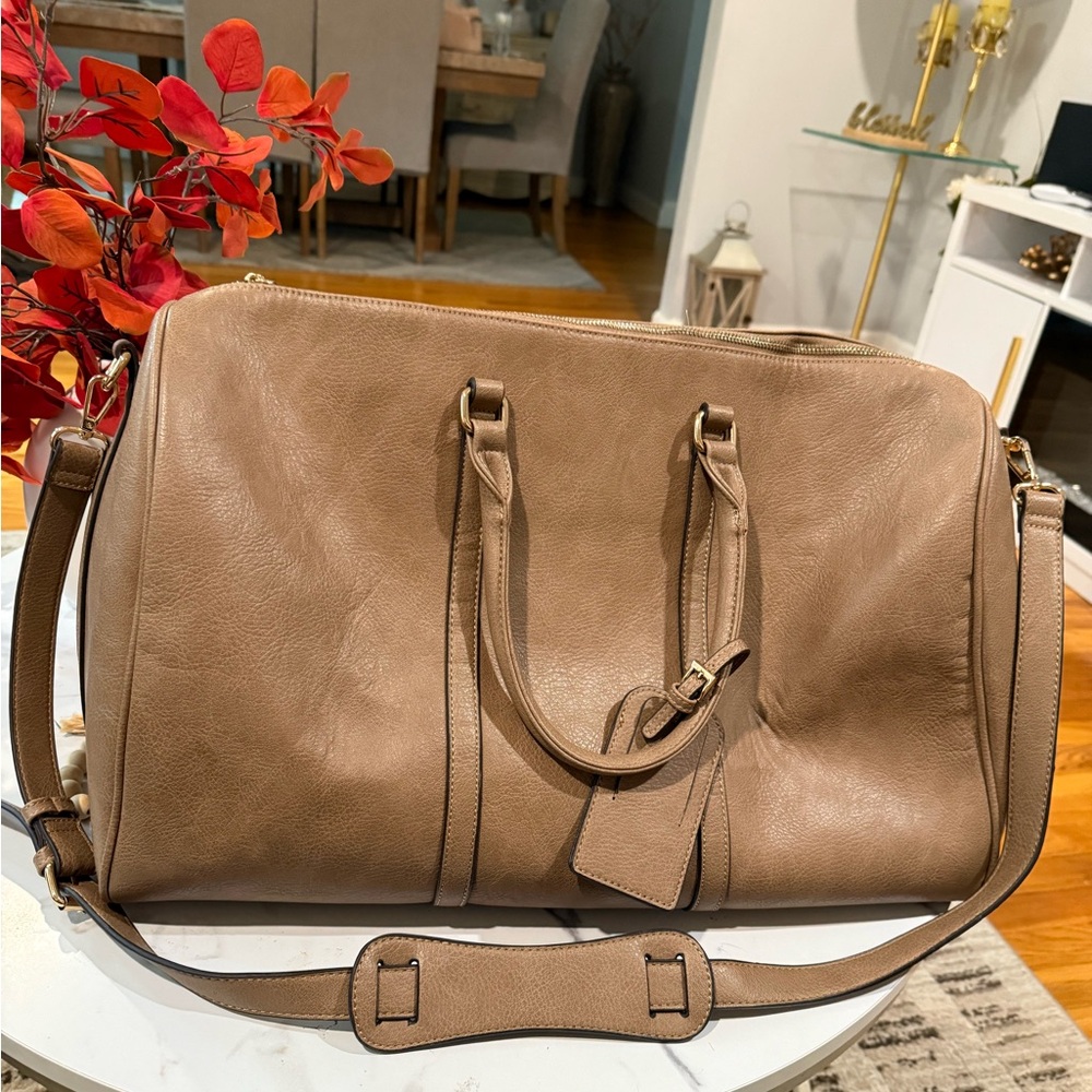 Sole Society Beige Leather Bag with Animal Print Interior - Picture 2 of 12